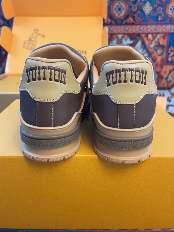 ルイヴィトン靴着用イメージ